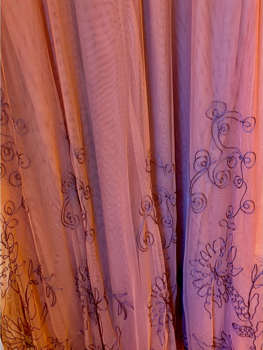 Nataya cinnamon embroidered lined maxi dress with lace trim - Picture 5 of 9